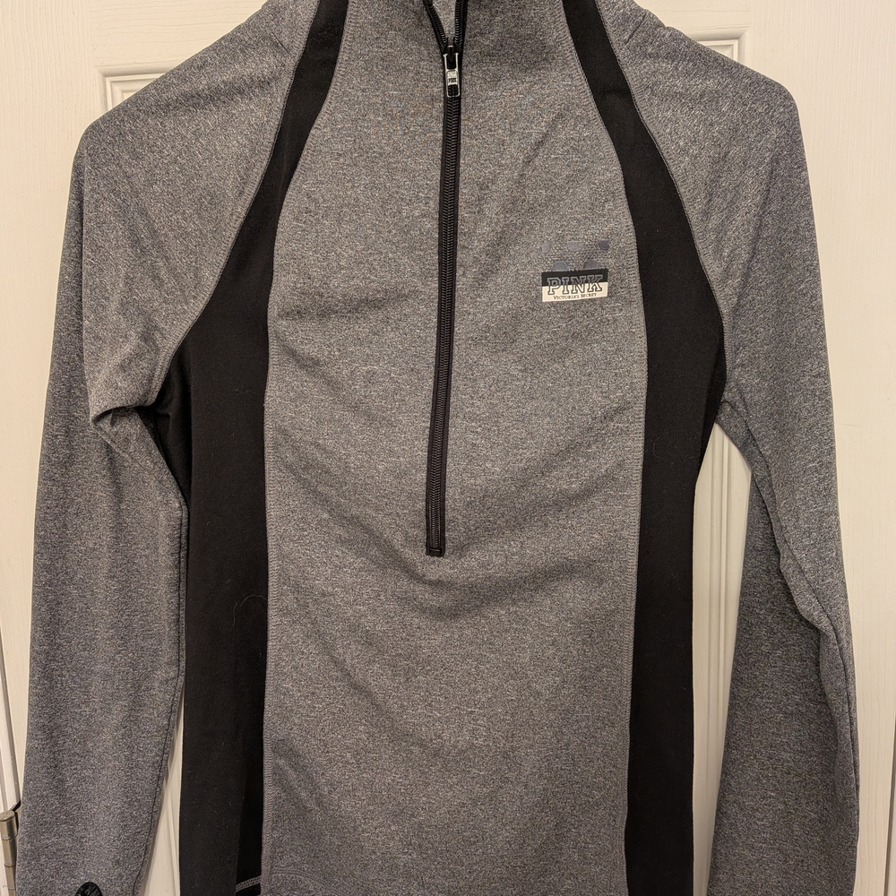 PINK Victoria’s Secret Gray & Black Half-Zip Athletic Top – XS
